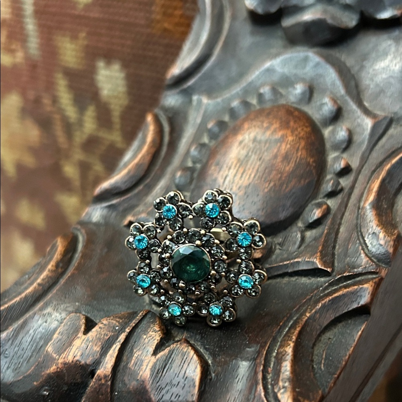 Fun Cocktail Flower Ring With Antique Gold Metal Aqua And Green Size 5